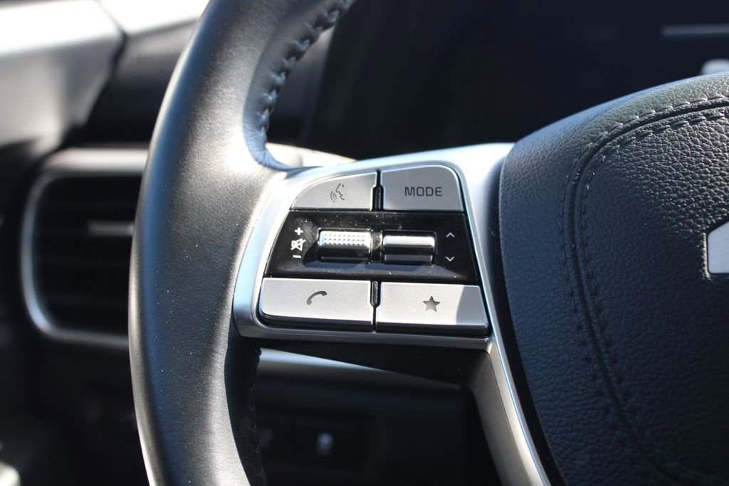 Used 2025 Kia Telluride S AWD/4WD image 18