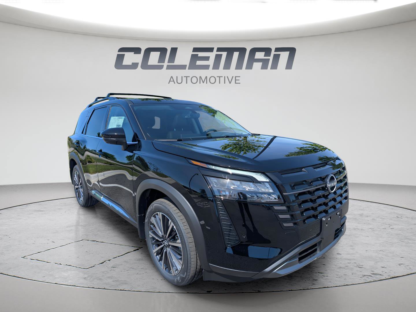 New 2026 Nissan Pathfinder Platinum AWD/4WD image 3
