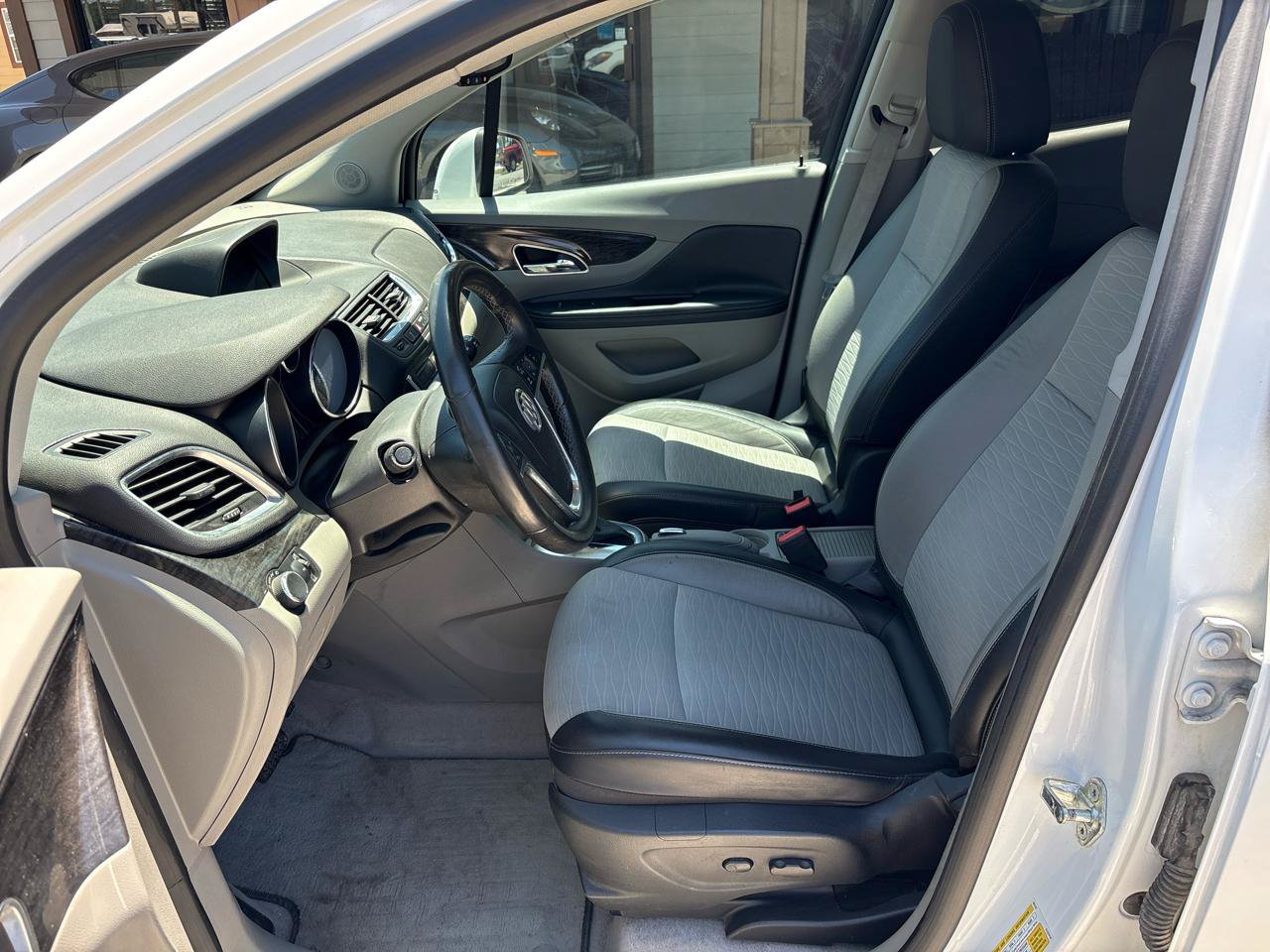 Used 2016 Buick Encore FWD image 9