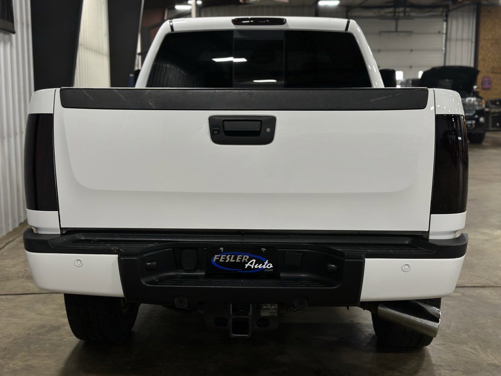 Used 2014 GMC Sierra 2500 Denali w/ Suspension Package, Off-Road image 28