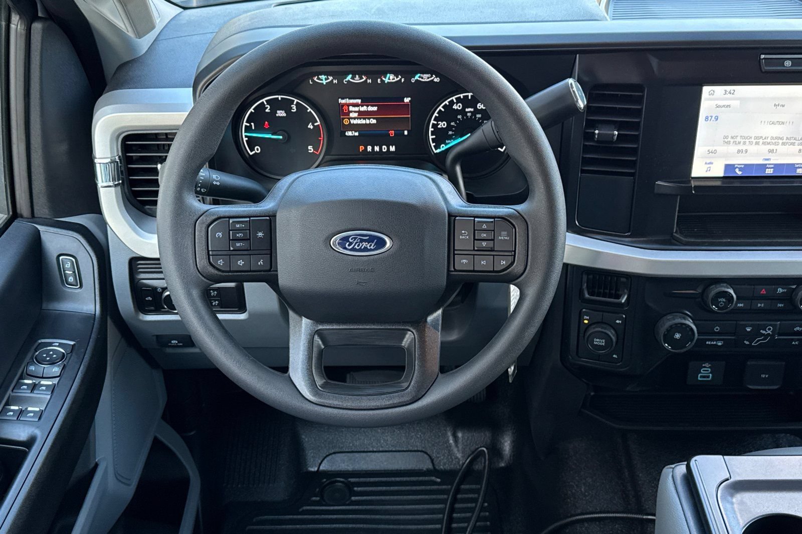 New 2025 Ford F550 4x4 SuperCab Super Duty image 16