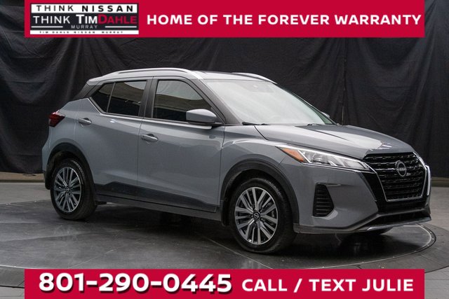 Used 2023 Nissan Kicks SV image 1