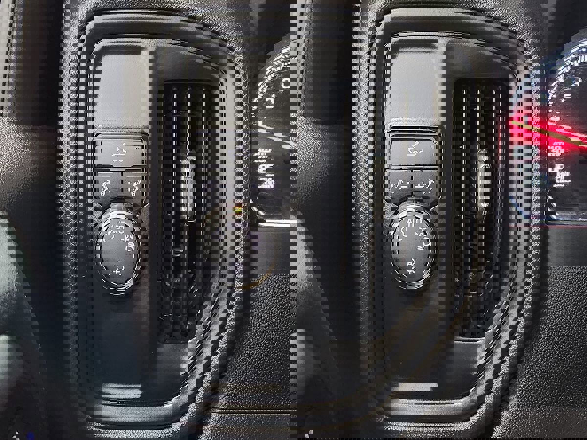 Used 2022 Chevrolet Silverado 1500 Custom w/ Safety Confidence Package image 43