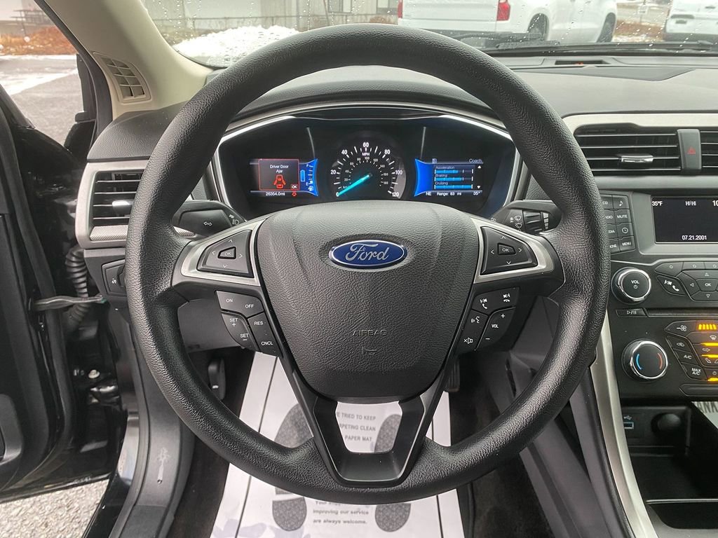 Used 2018 Ford Fusion S image 15