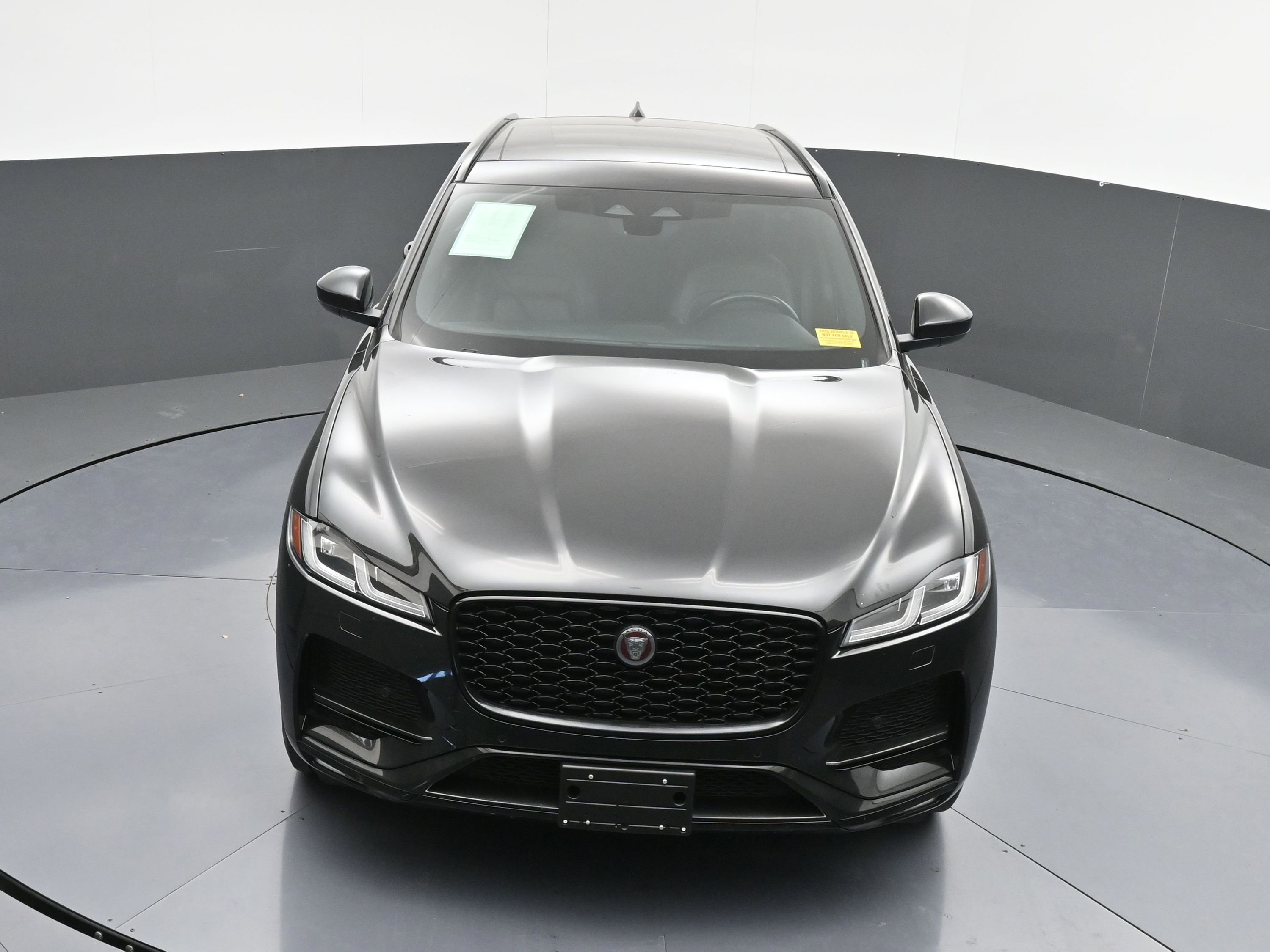 Used 2022 Jaguar F-PACE S image 35