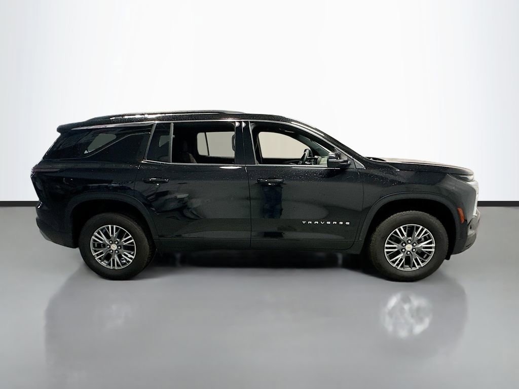 New 2025 Chevrolet Traverse LT w/ Enhanced Driving Package image 9