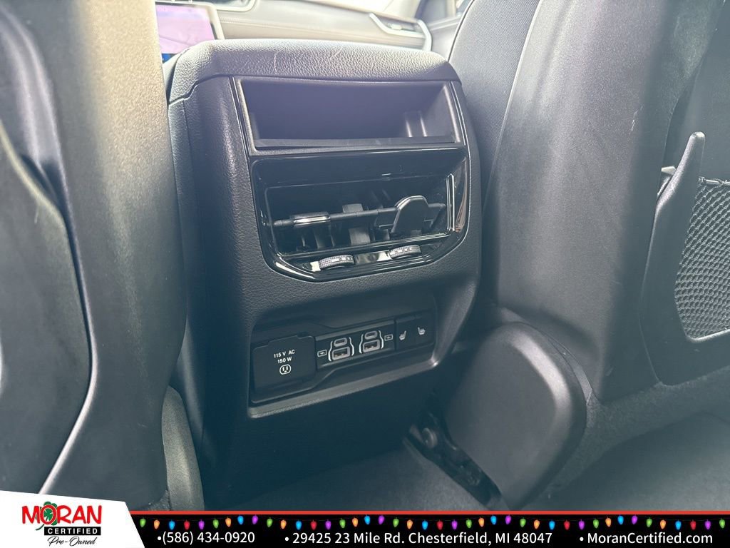 Used 2022 Jeep Grand Cherokee Limited w/ Trailer Tow Prep Group (B) image 30