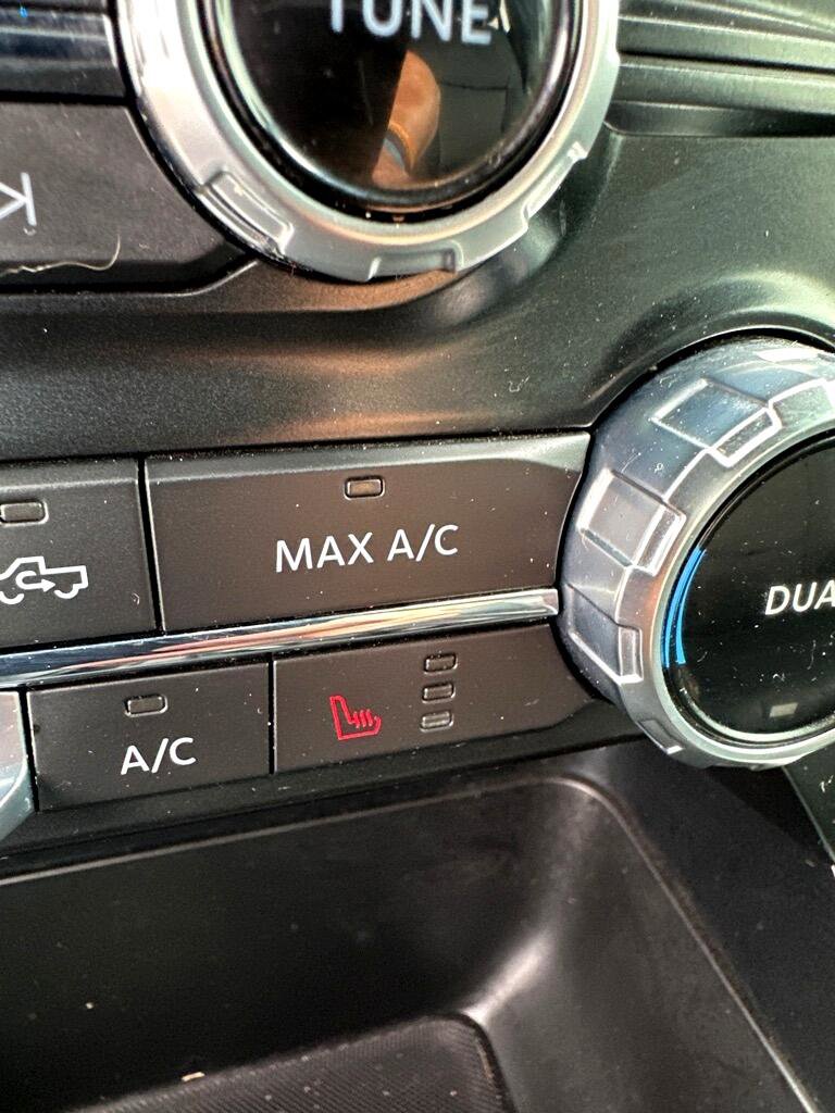 Used 2022 Ford F150 XLT w/ Equipment Group 302A High image 21