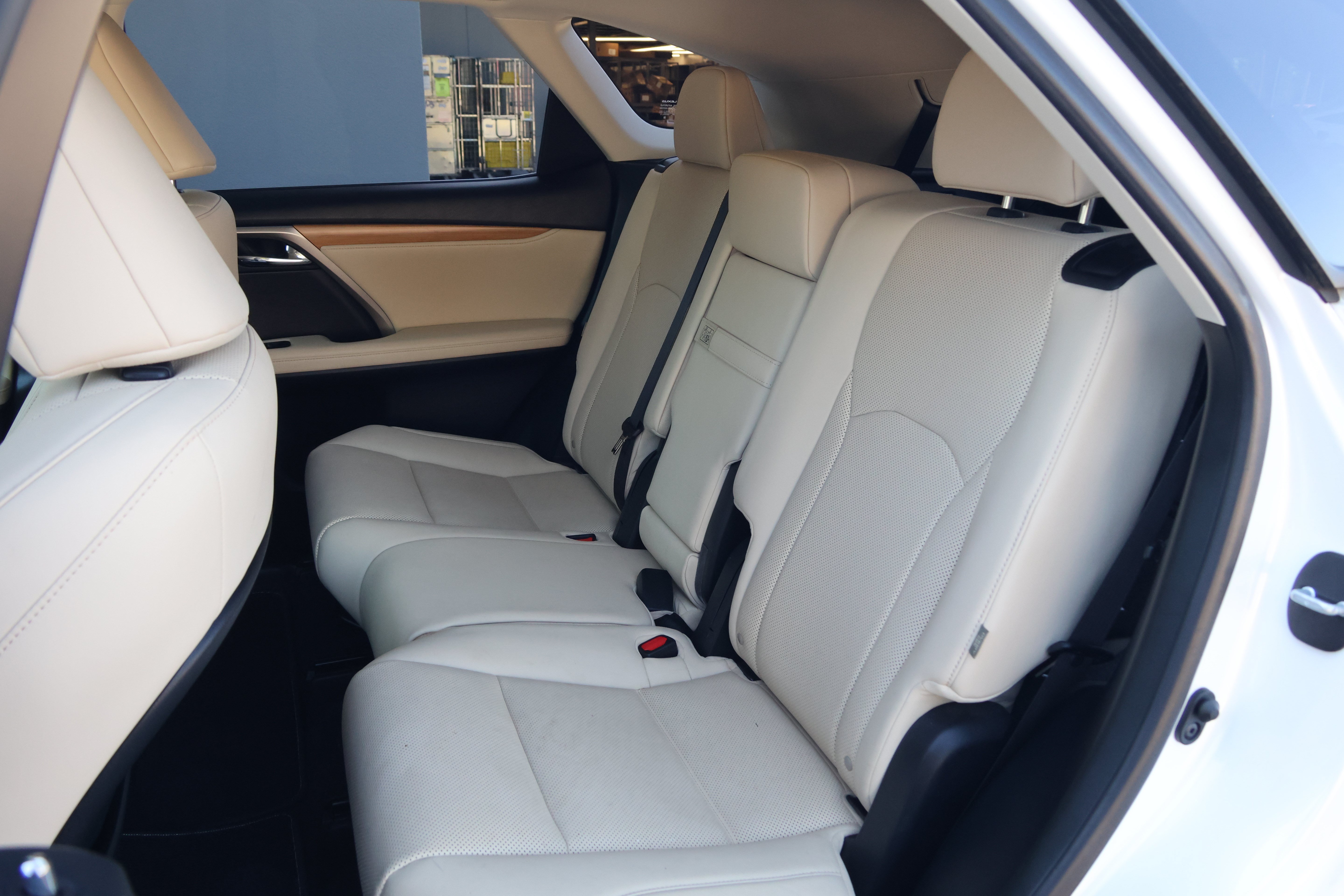 Used 2021 Lexus RX 350L FWD w/ Premium Package image 36