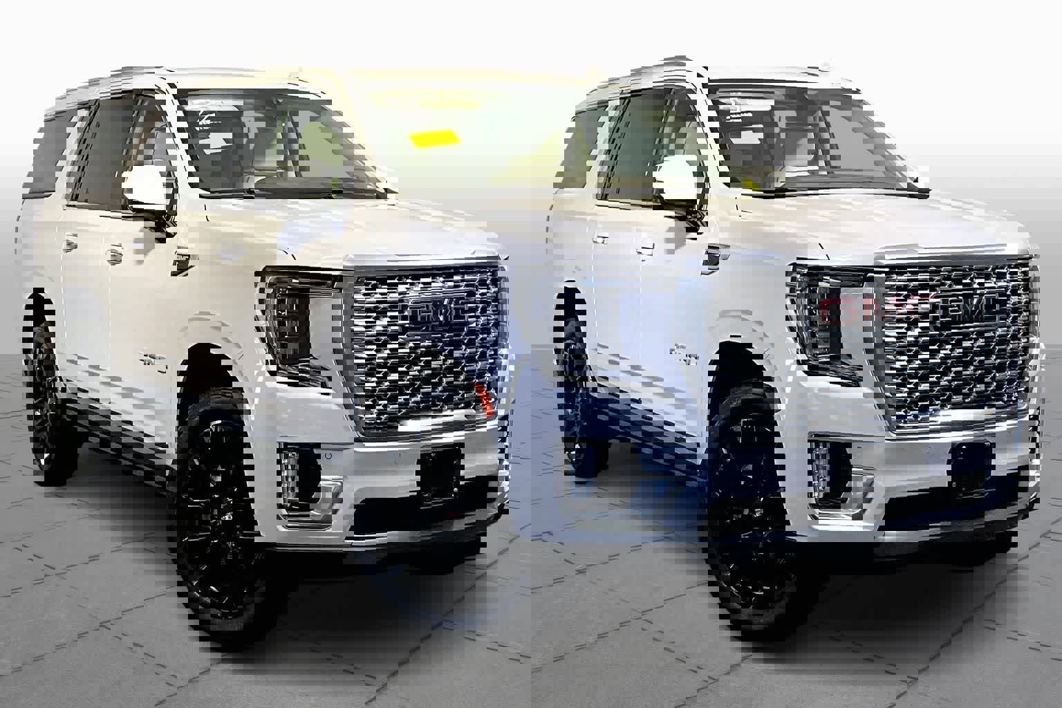 Used 2022 GMC Yukon XL Denali image 3