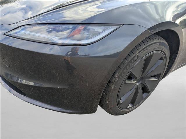 Used 2025 Tesla Model 3 Long Range AWD/4WD image 9