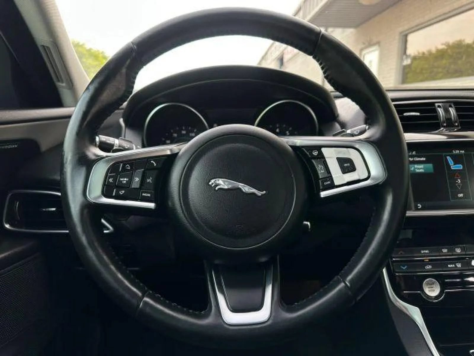 Used 2018 Jaguar XE Prestige RWD image 29