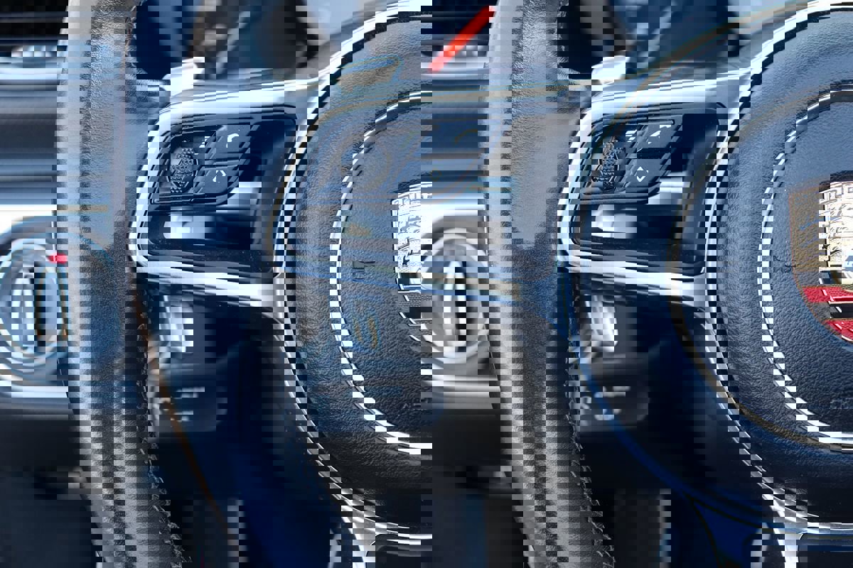 Used 2017 Porsche 718 Boxster S image 16