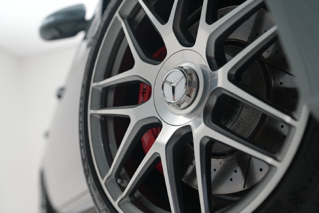 Used 2018 Mercedes-Benz E 63 AMG S image 34