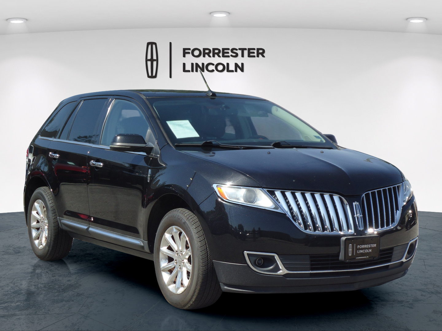 Used 2013 Lincoln MKX AWD image 1