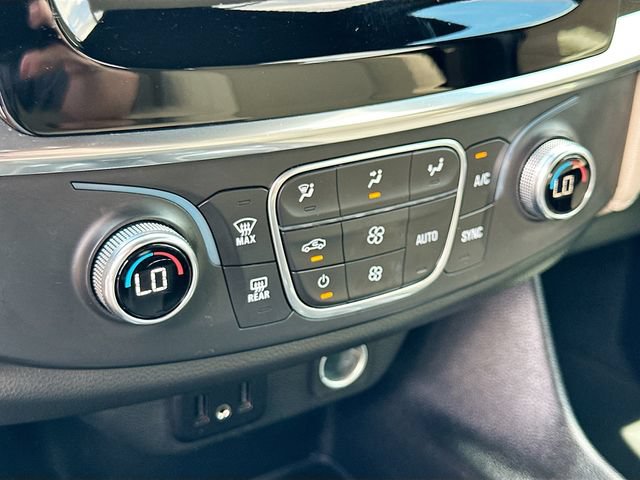 Used 2022 Chevrolet Traverse LS FWD image 15