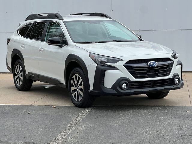 Used 2024 Subaru Outback Premium image 1