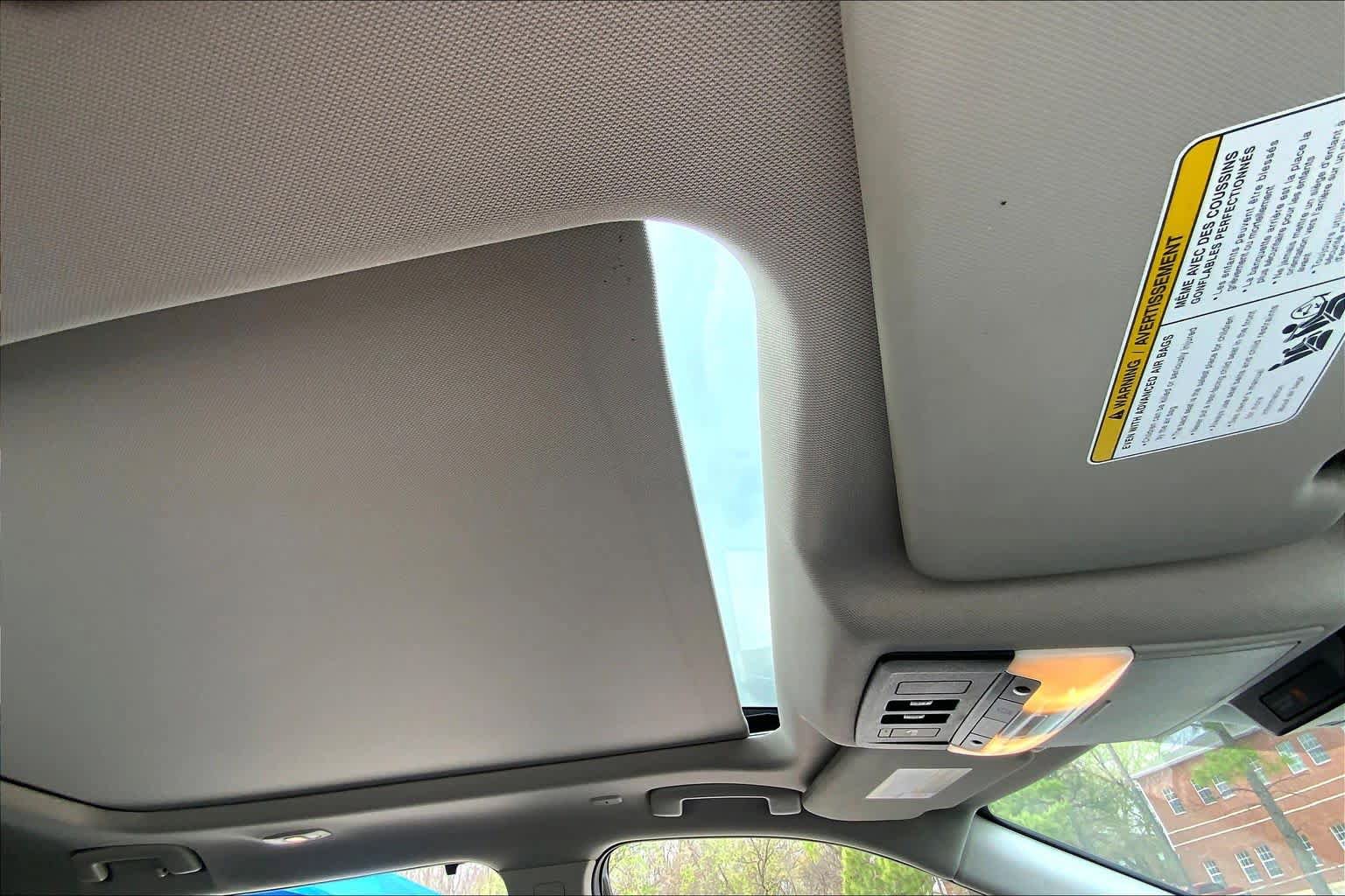 Used 2022 Nissan Rogue Platinum w/ Head-Up Display Package FWD image 14