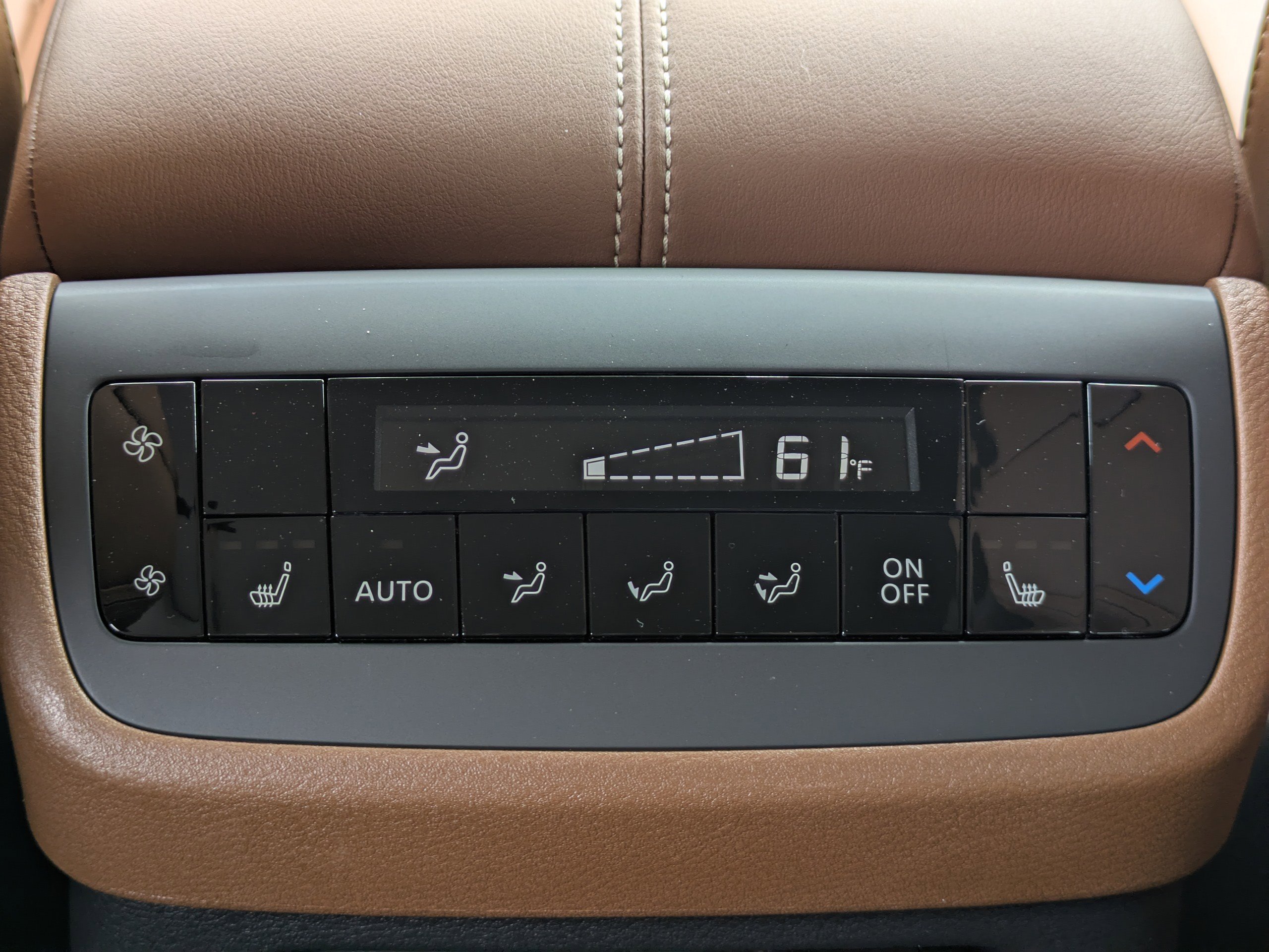 New 2026 Nissan Pathfinder Platinum FWD image 18