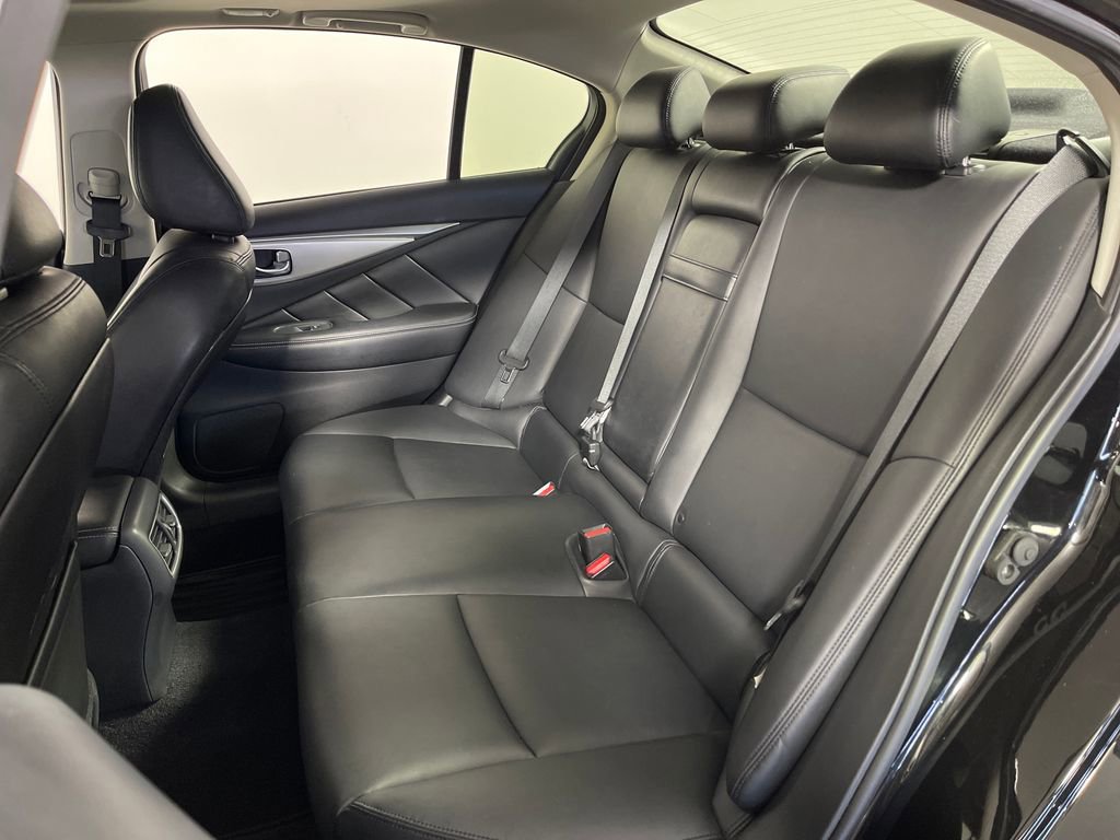 Used 2019 INFINITI Q50 Luxe w/ Essential Package (3.0T Luxe) image 11
