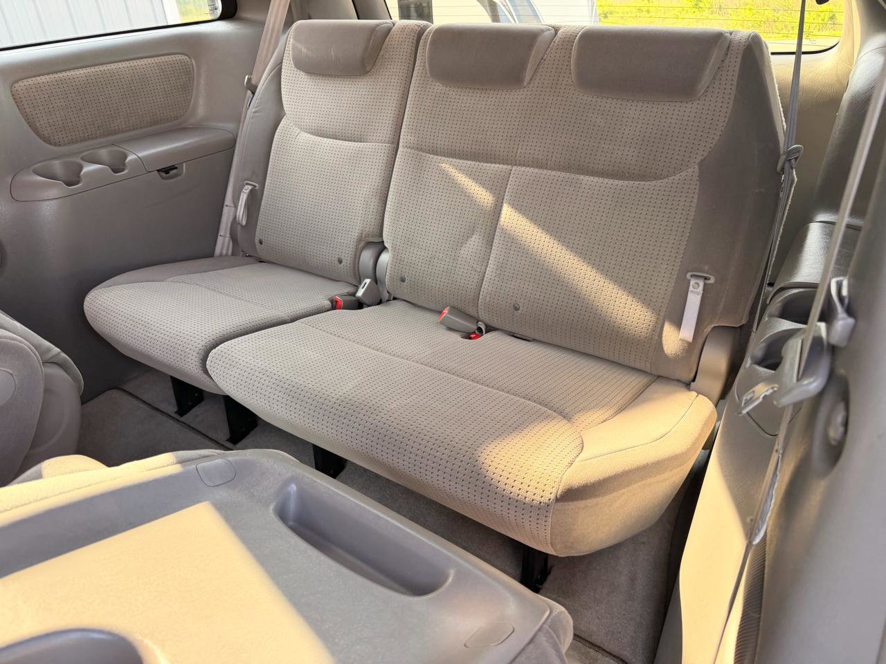 Used 2010 Toyota Sienna CE FWD image 12