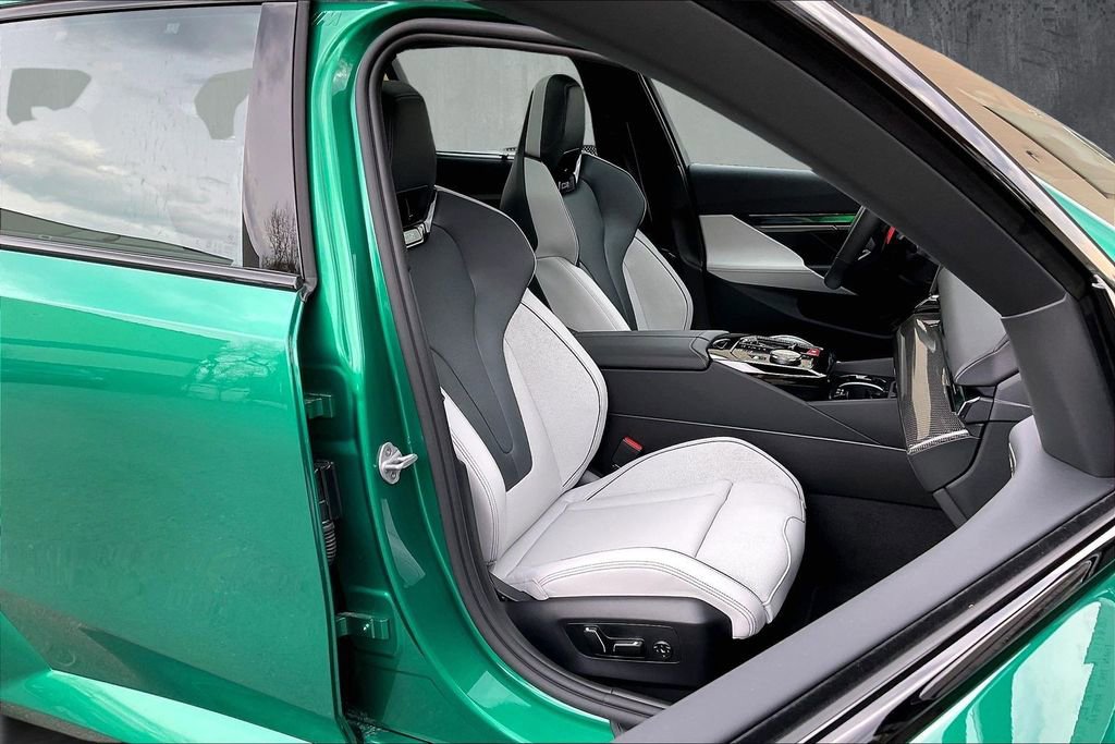 Used 2026 BMW M5 Touring image 29