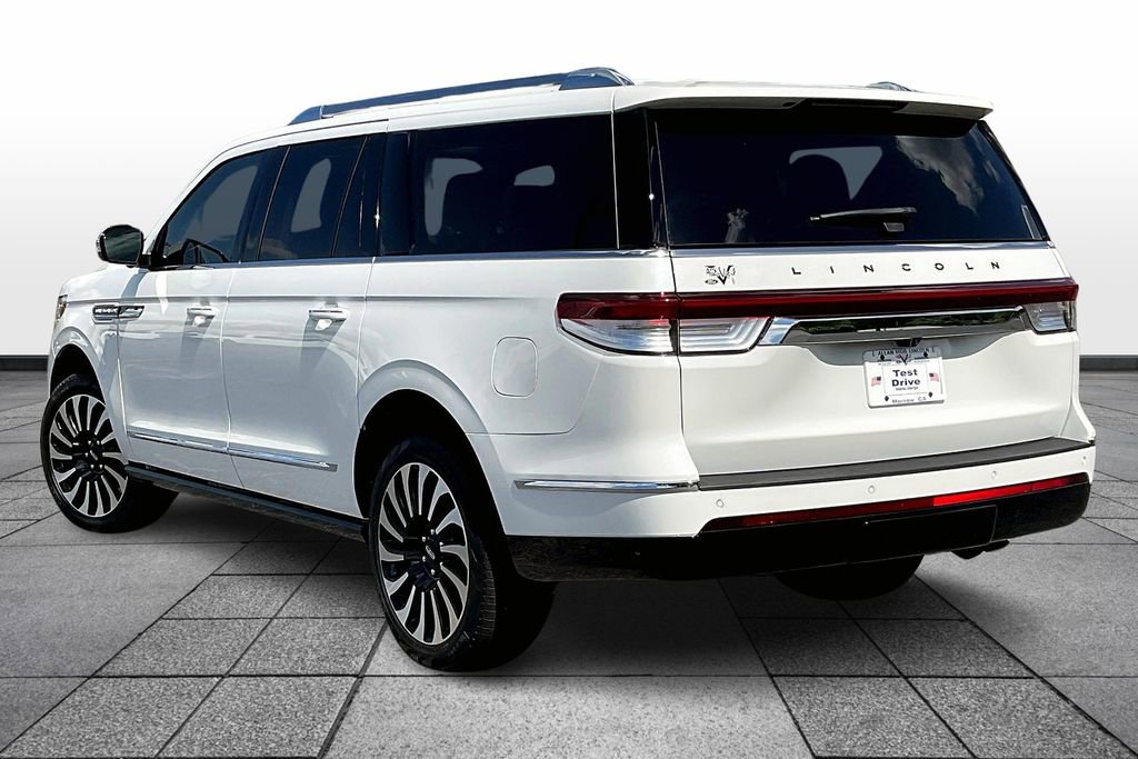 New 2024 Lincoln Navigator L Black Label image 3