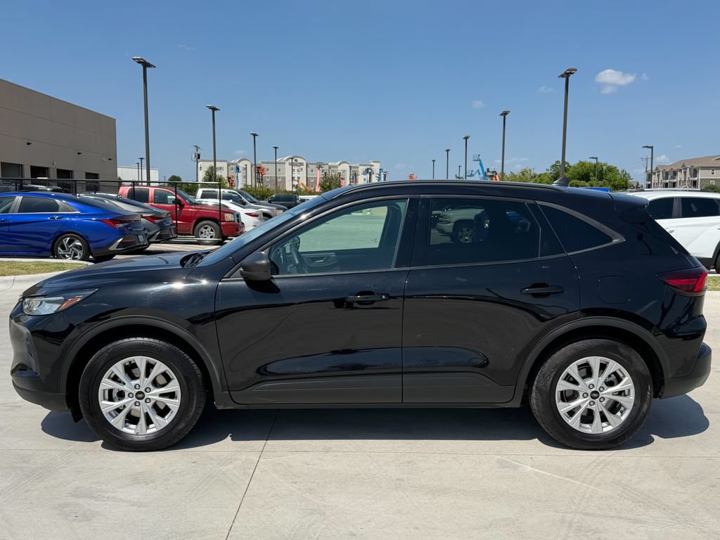 Used 2025 Ford Escape Active w/ Tech Pack #1 FWD image 4