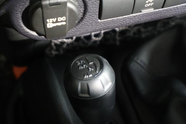 Used 2015 Jeep Wrangler Sport image 25
