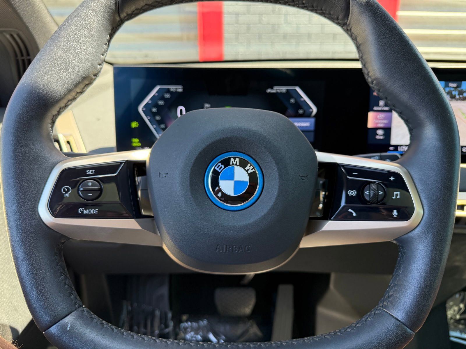 Used 2024 BMW iX xDrive50 w/ Premium Package image 26