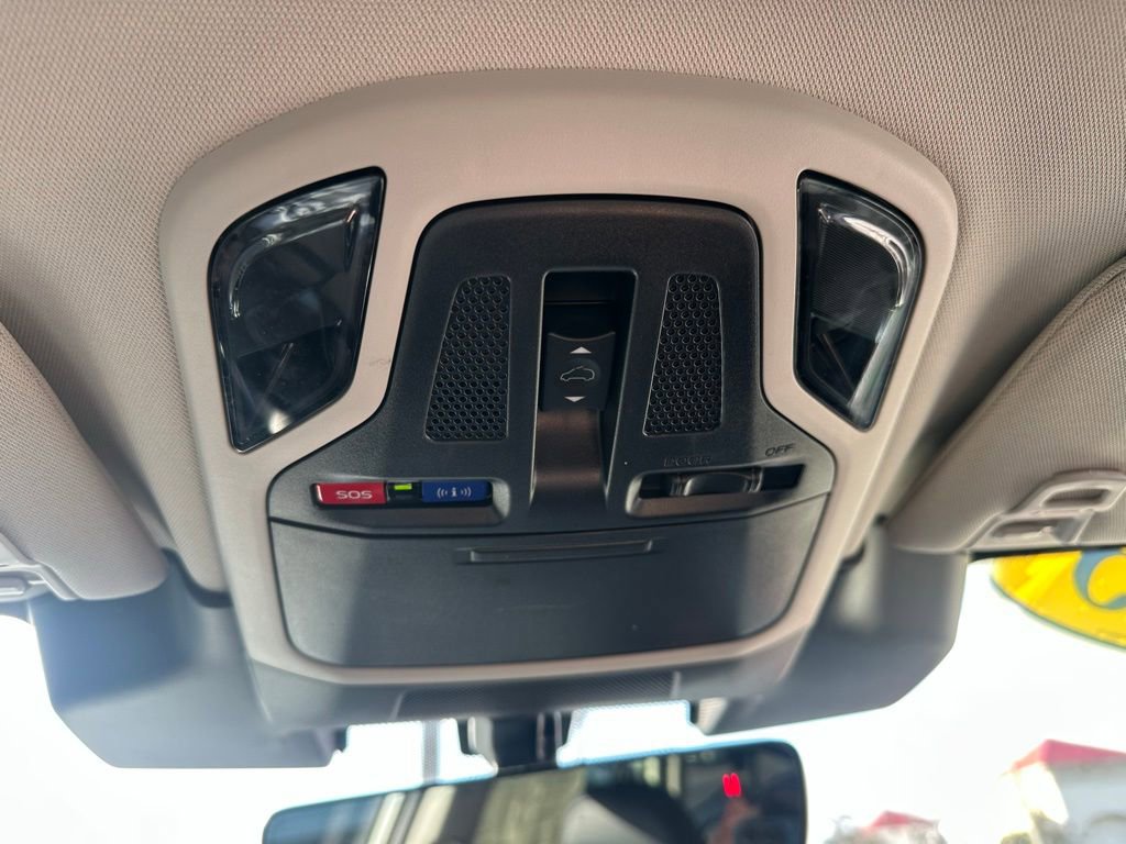 Used 2023 Subaru Outback Limited image 34