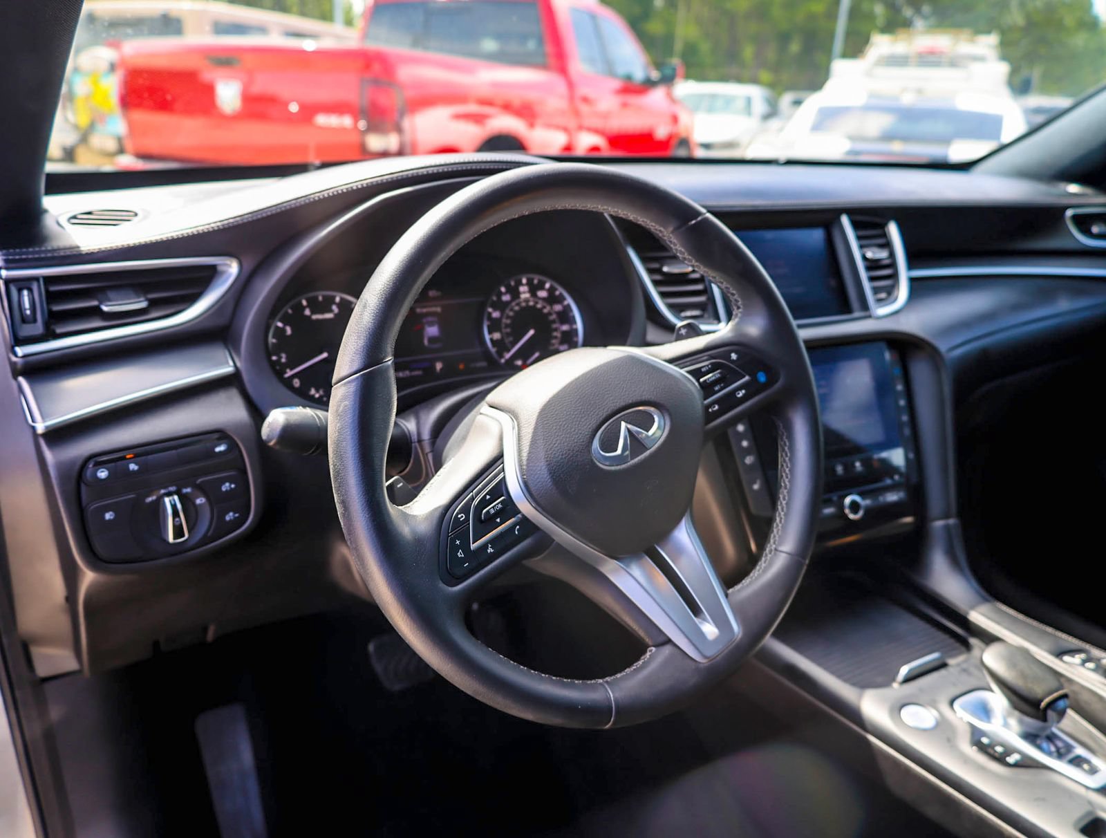 Used 2023 INFINITI QX55 Luxe w/ Cargo Package AWD/4WD image 12