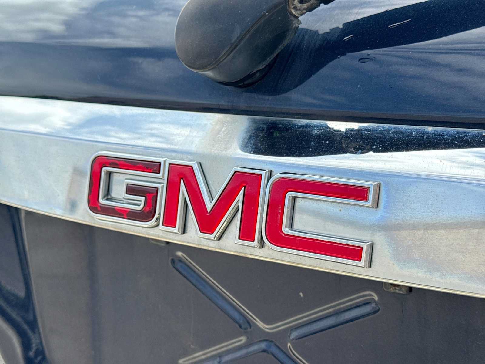 Used 2015 GMC Acadia SLE FWD image 10