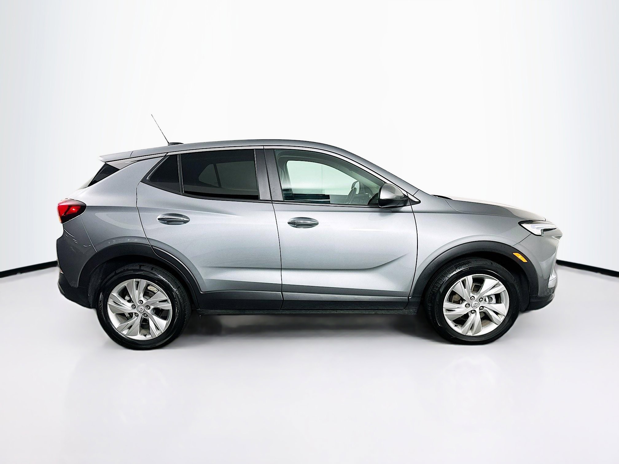 Used 2025 Buick Encore GX Preferred image 10