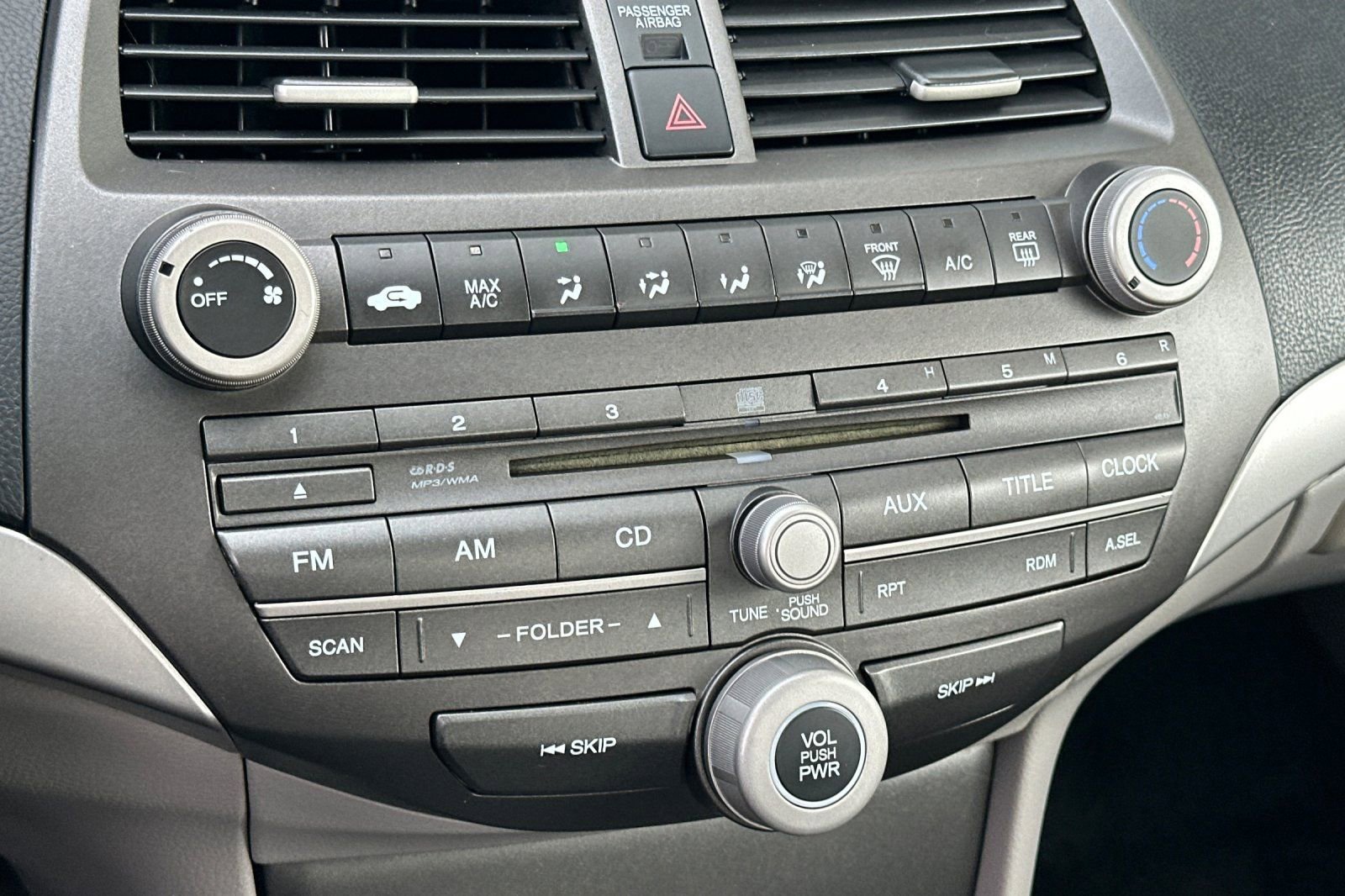 Used 2011 Honda Accord LX image 18