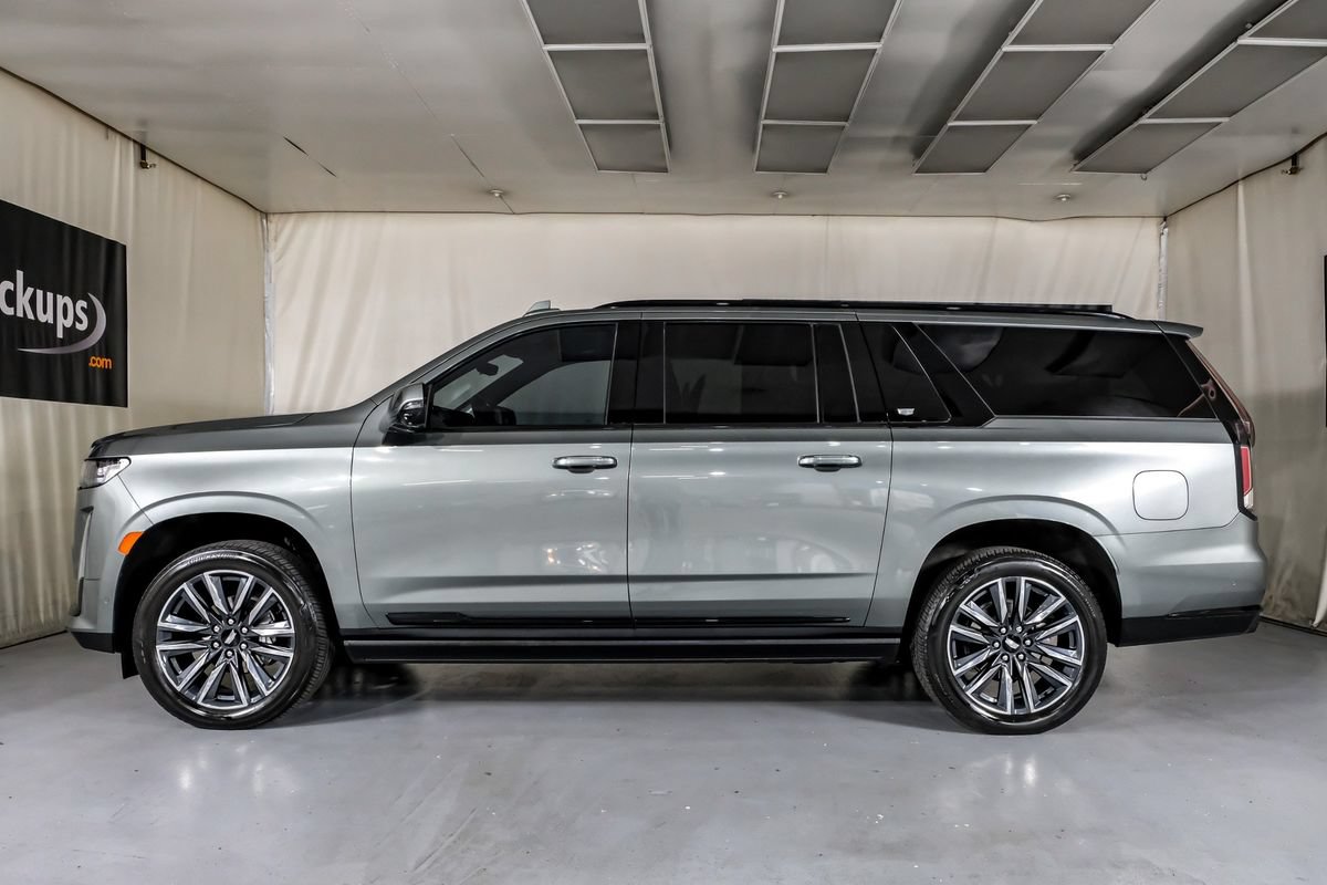 Used 2023 Cadillac Escalade ESV Sport Platinum AWD/4WD image 11