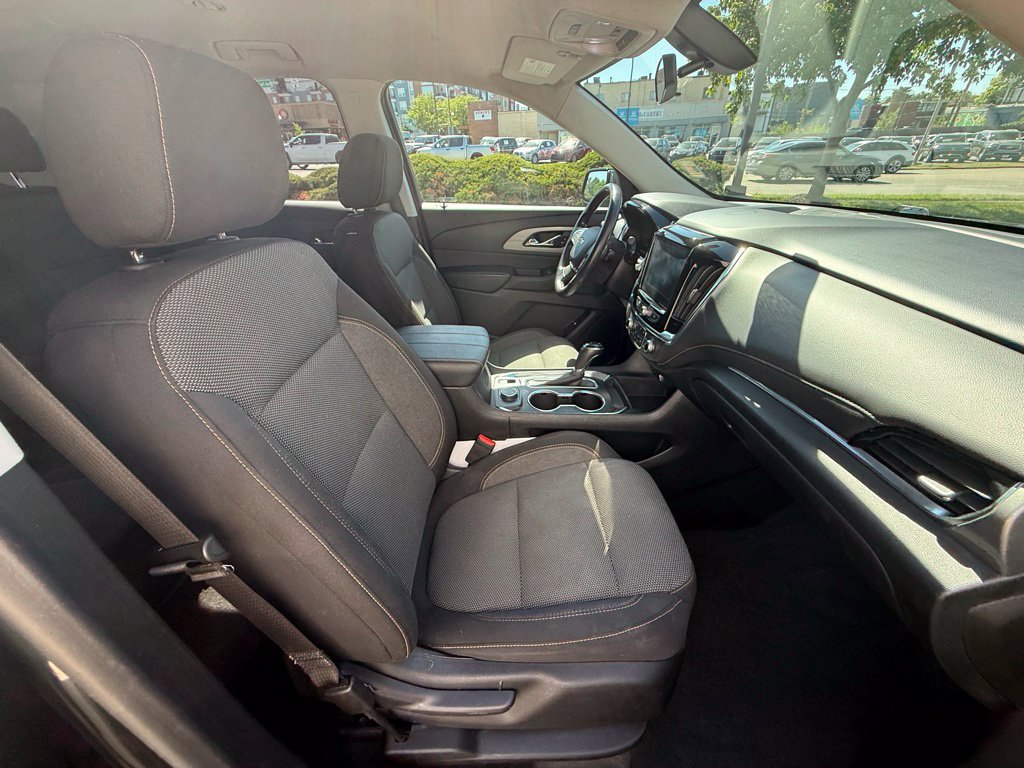 Used 2019 Chevrolet Traverse LT AWD/4WD image 40