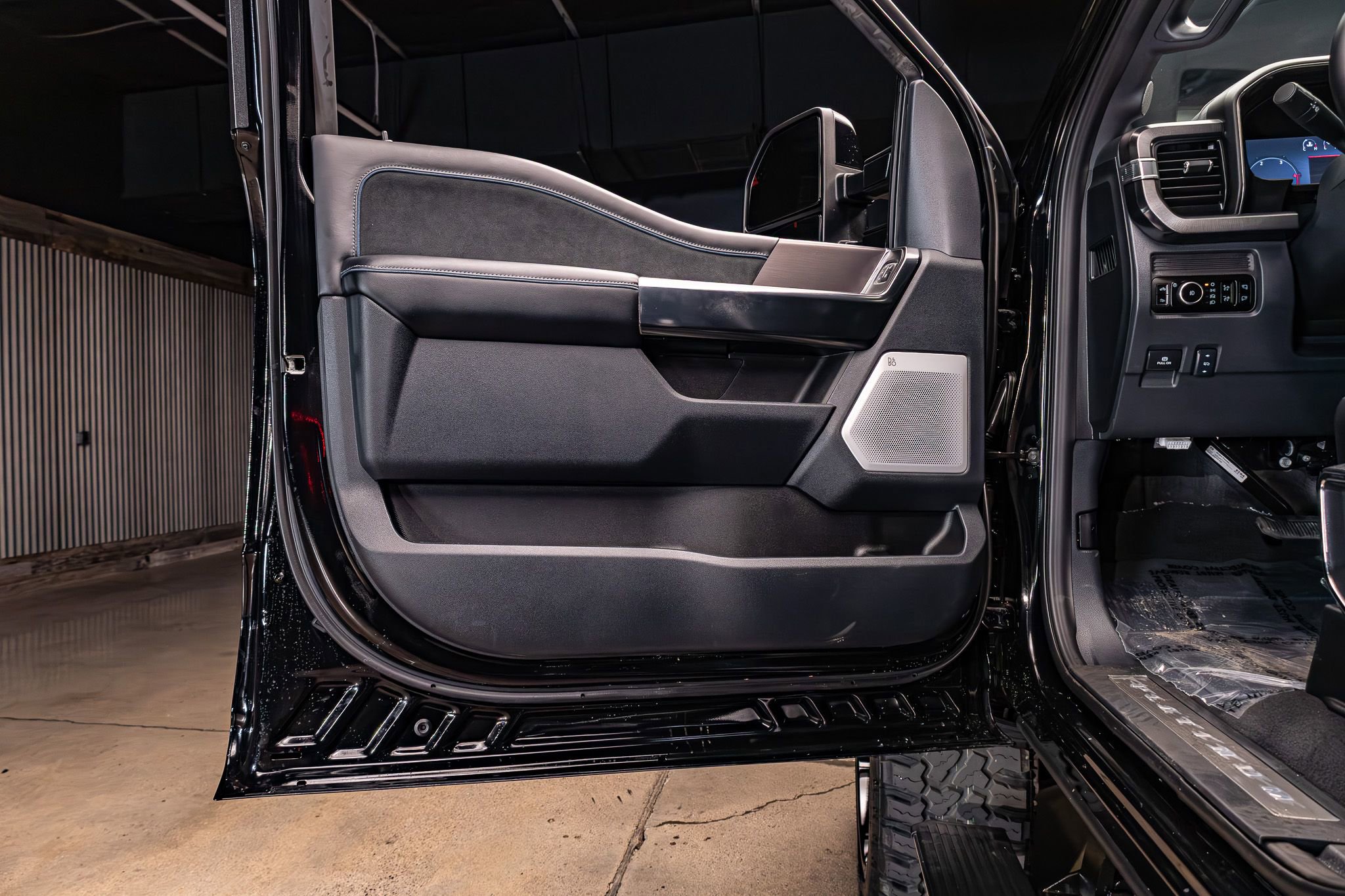 Used 2026 Ford F250 Platinum image 31