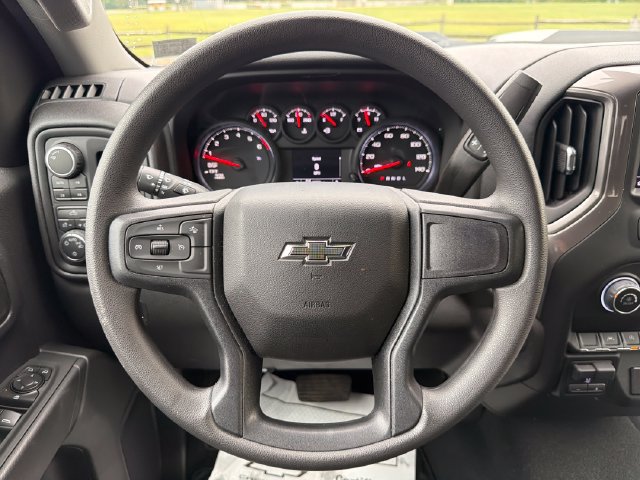Used 2025 Chevrolet Silverado 1500 Custom Trail Boss w/ Turbomax Blackout Package AWD/4WD image 15