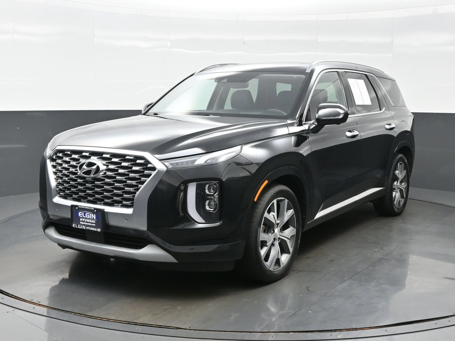 Used 2021 Hyundai Palisade Limited AWD/4WD image 2