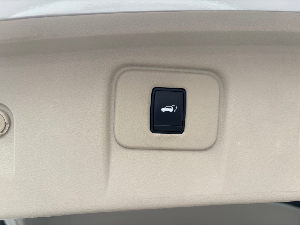 Used 2015 Nissan Murano Platinum w/ Platinum Technology Package image 10