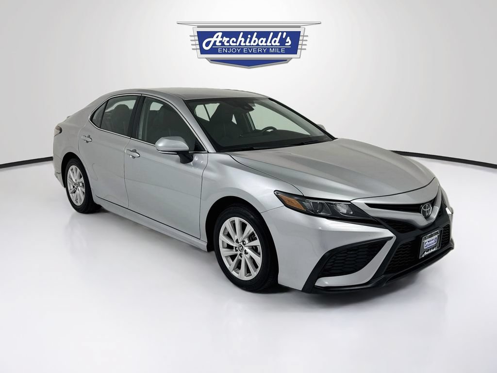 Used 2024 Toyota Camry SE
