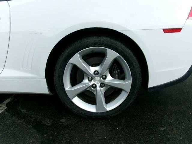 Used 2015 Chevrolet Camaro SS RWD image 31