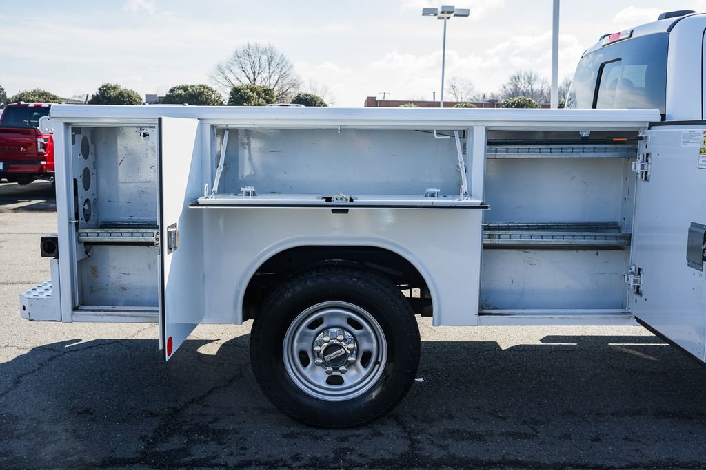 Used 2023 Ford F350 XL w/ Snow Plow Prep Package image 13