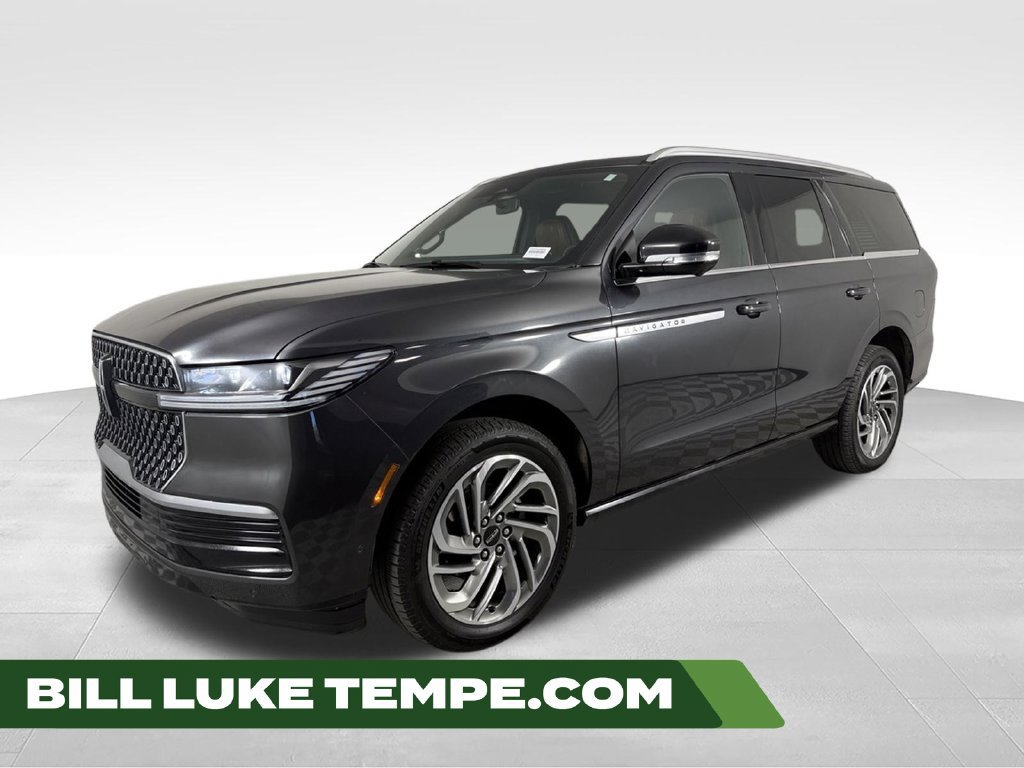 Used 2025 Lincoln Navigator Reserve AWD/4WD image 1