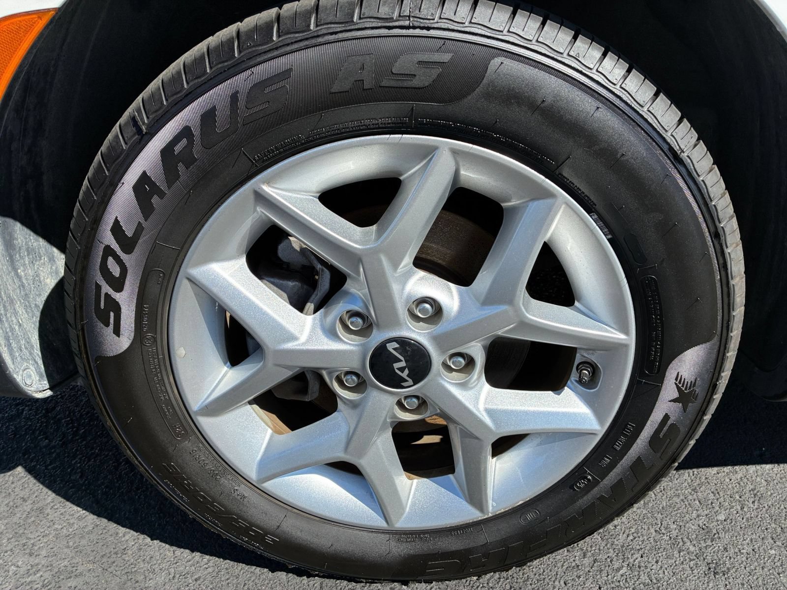 Used 2025 Kia Soul LX w/ LX Technology Package FWD image 27