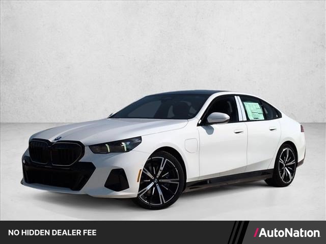 New 2027 BMW 550e xDrive w/ Premium Package