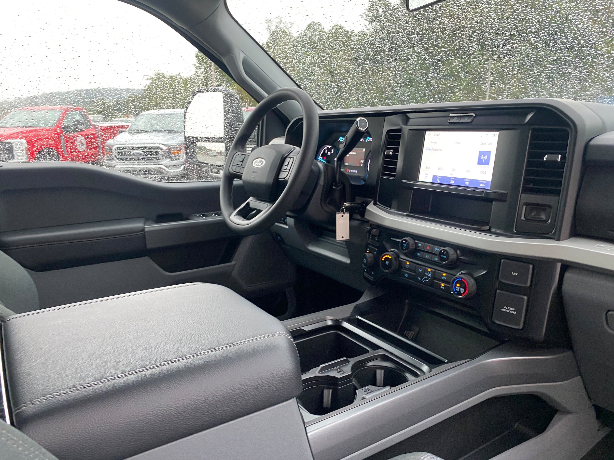 New 2026 Ford F350 XLT w/ 360-Degree Camera Package AWD/4WD image 22