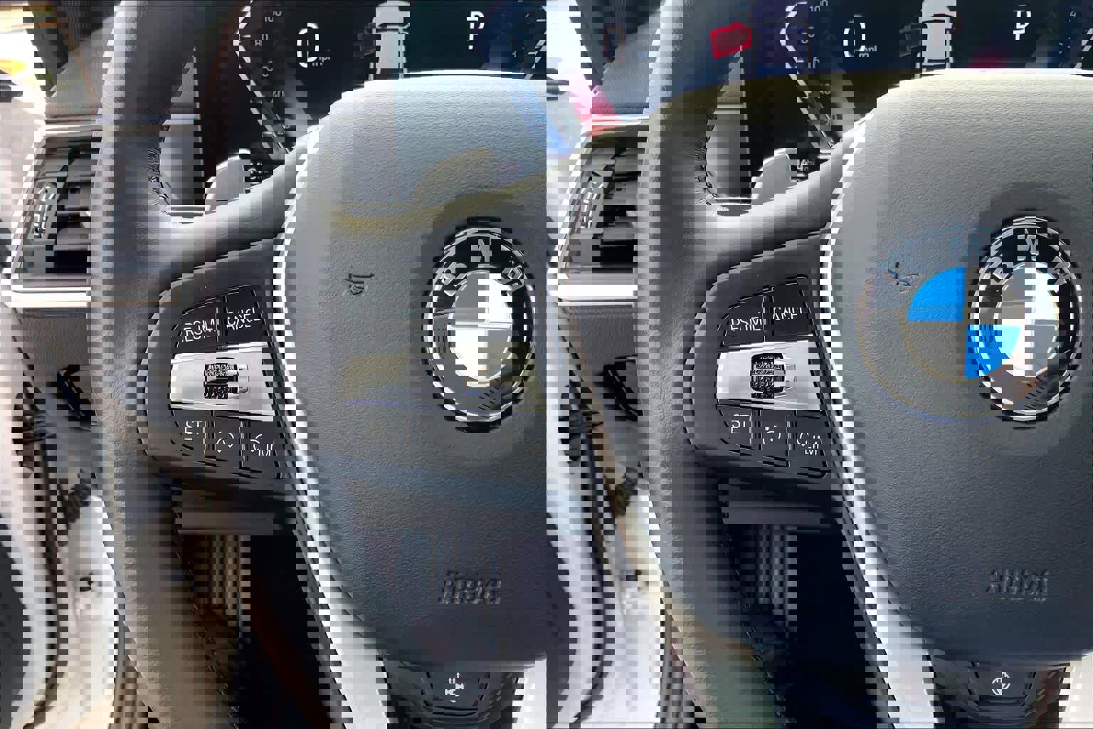 Used 2024 BMW 330i Sedan image 21