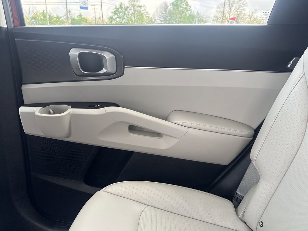 Used 2024 Kia Sorento S w/ Panoramic Sunroof Package AWD/4WD image 28